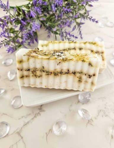 Eucalyptus Soap With Chamomile and Lavender - Women Blazing Trails