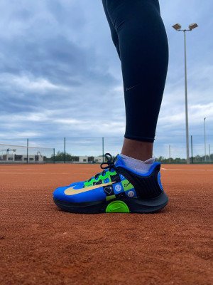 Naomi Osaka presents her custom Nike tennis shoes for Roland Garros - Women's Tennis Blog