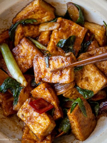 Aromatic and Easy Three cup (San Bei) Tofu You Need - WoonHeng | Flipboard