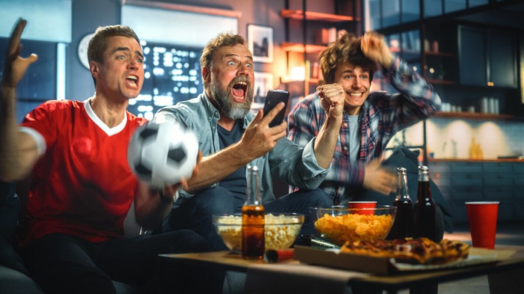 6 Best Football Streaming Websites for Soccer Lovers 2022 - cover
