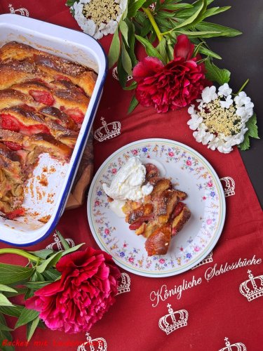 Bread and Butter Pudding mit Erdbeeren…einfaches Dessert