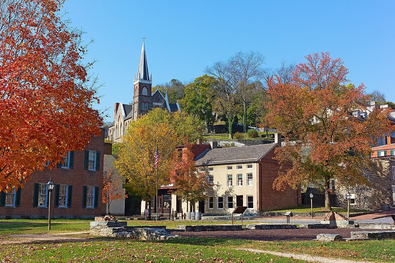 These Small Towns in West Virginia Come Alive in the Fall