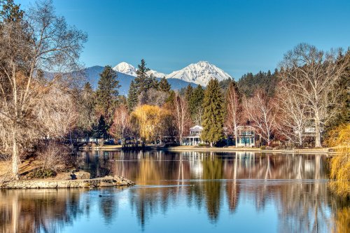 America Most Scenic Riverside Towns