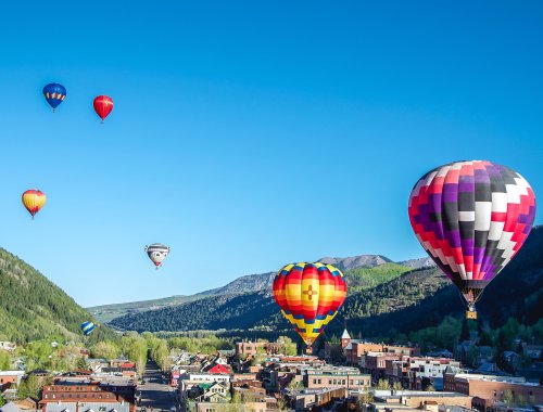 6 Amazing Hot Air Balloon Festivals In The US