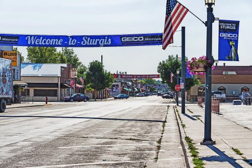8 of the Most Hospitable Small Towns in South Dakota
