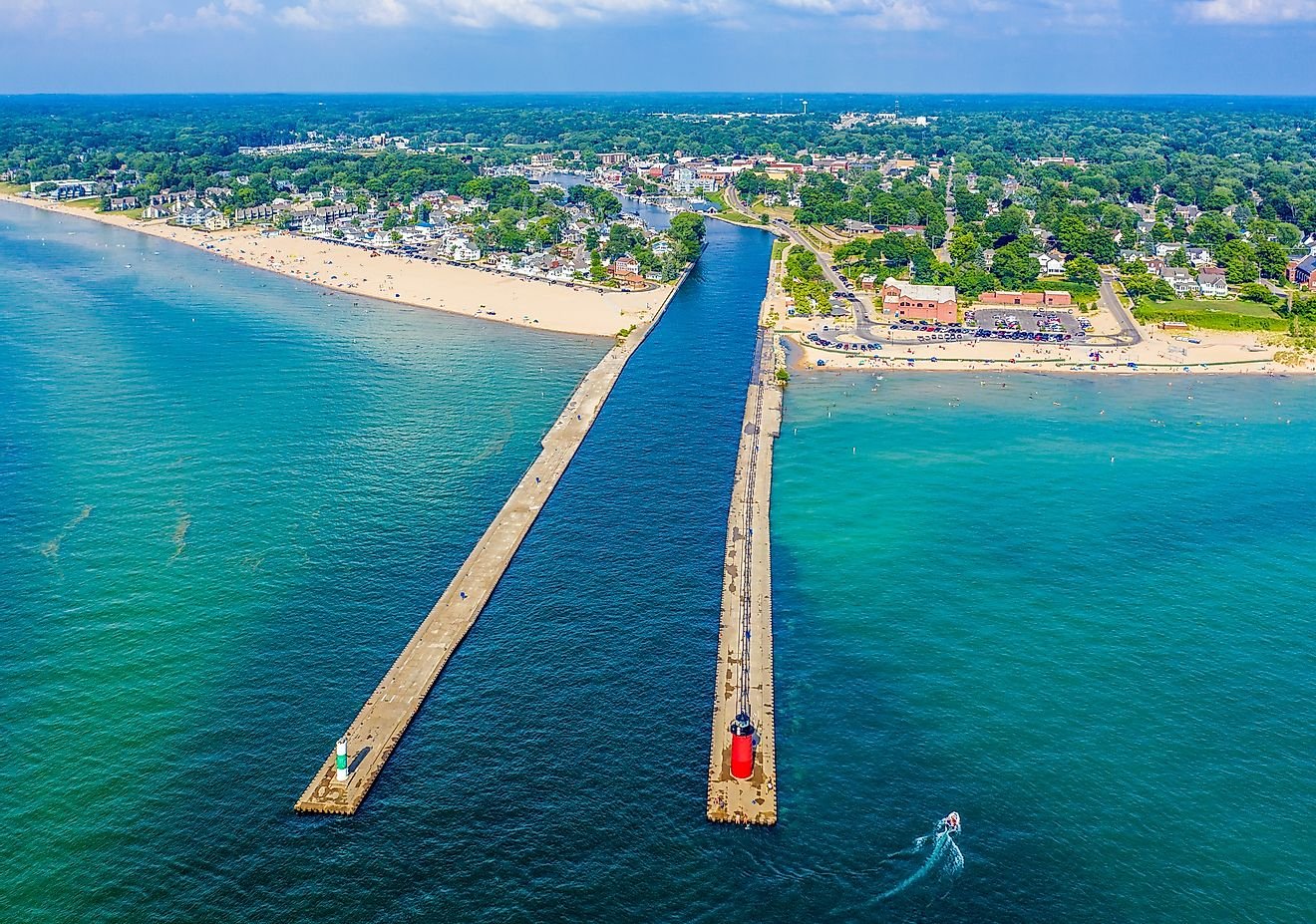 9 Small Towns In Michigan To Visit For A Weekend Getaway