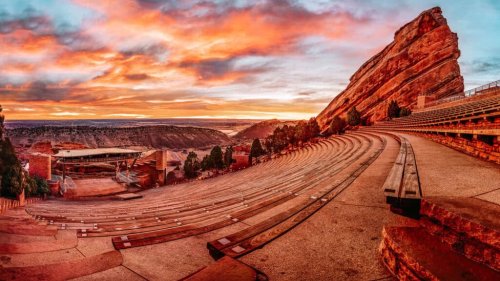 This Charming Mountain Town Blends Live Music, Ancient Fossils, and Epic Hiking Trails