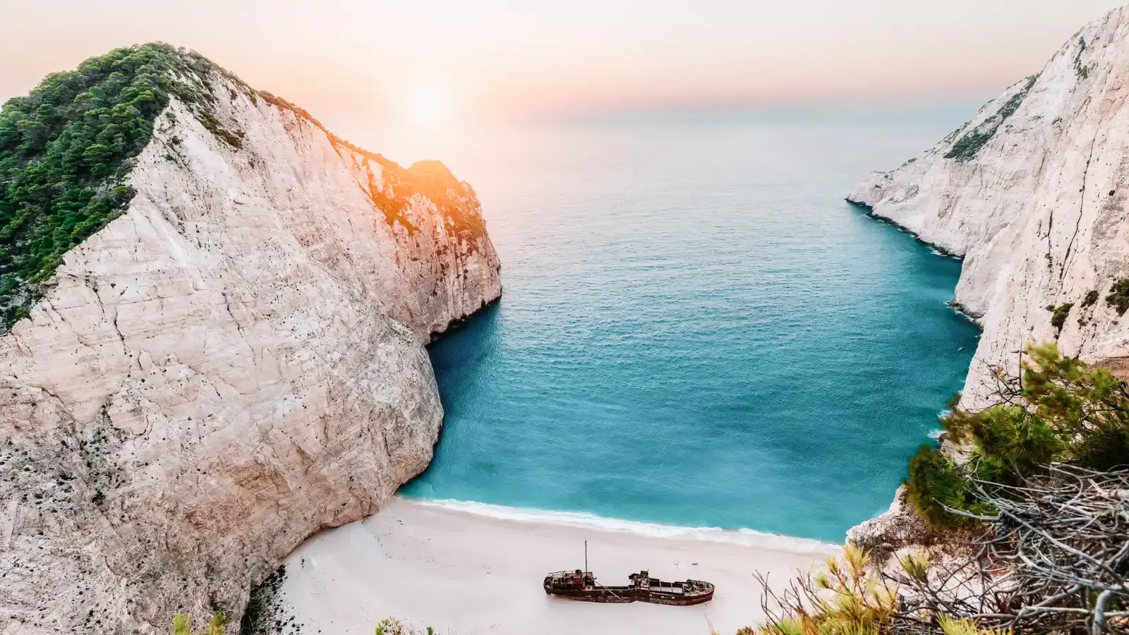 12 Beautiful White Sand Beaches in the World That Should Be on Your