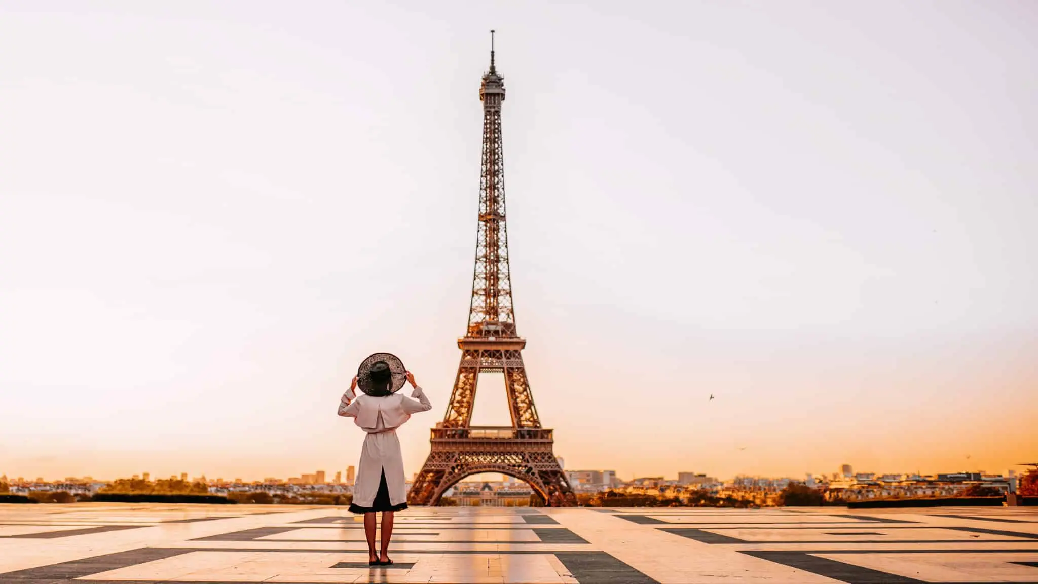 SUMMER BUCKET LIST TRAVEL