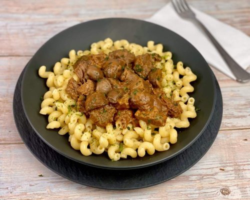 Rindergulasch mit Nudeln