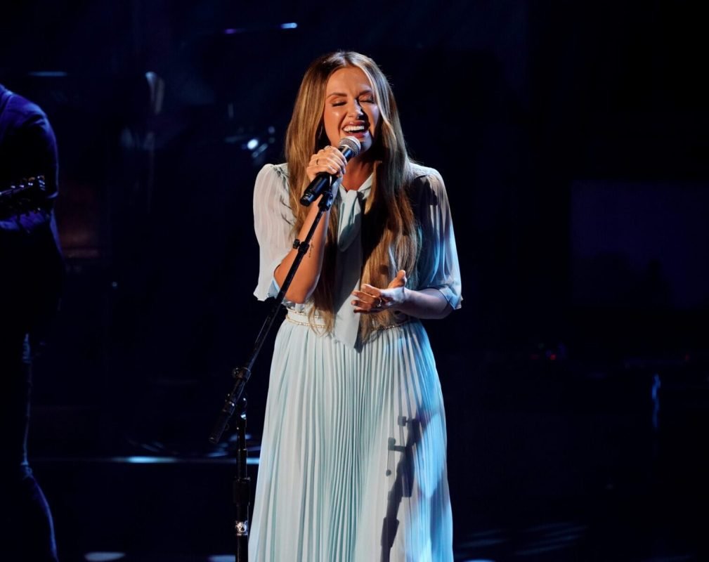 Carly Pearce Delivers Flawless Live Performance Of “What He Didn’t Do” At The ACM Honors