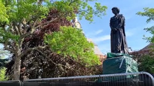 Brand new Margaret Thatcher statue egged within 2 hours of being installed