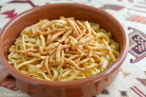 Ciceri e tria (Pasta and Chickpeas)