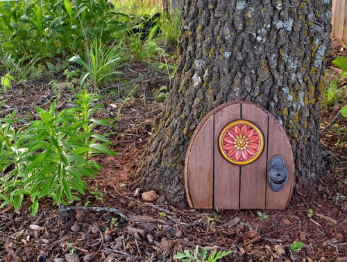 Garden Magic: Make a Gnome Door