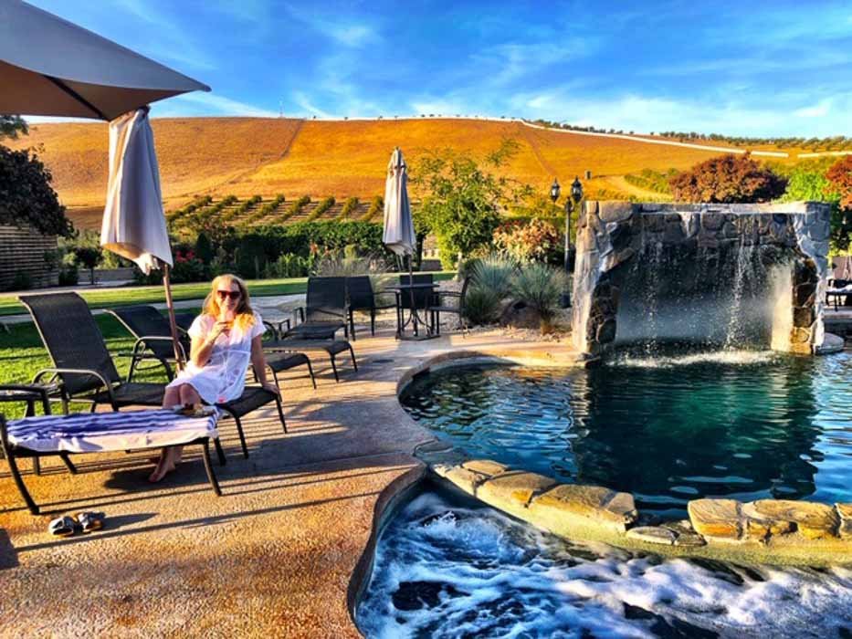 Livermore Wine Tasting Guide – from Trolley to Winery to Bar!