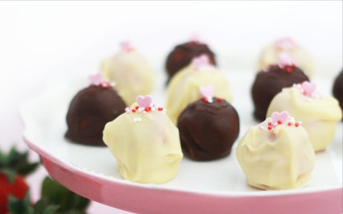 15 Giftable Cream-Filled Chocolates and Truffles For Your Sweetie