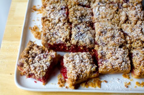 raspberry crumble tart bars
