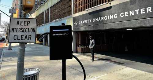 This small curbside EV charger can deliver 200 miles of range in 13 minutes