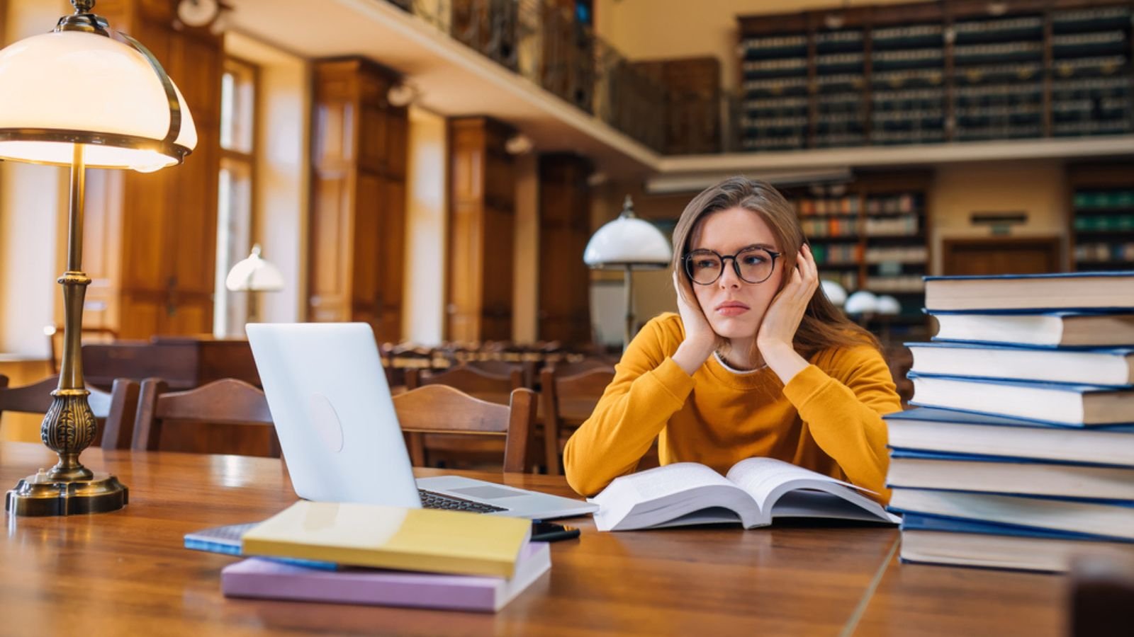 15 Signs of Low Intelligence, According to Science