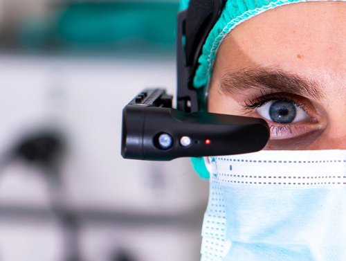 Smith+Nephew introduces smart glasses into the operating room to enable remote technical support for UK surgeons during procedures