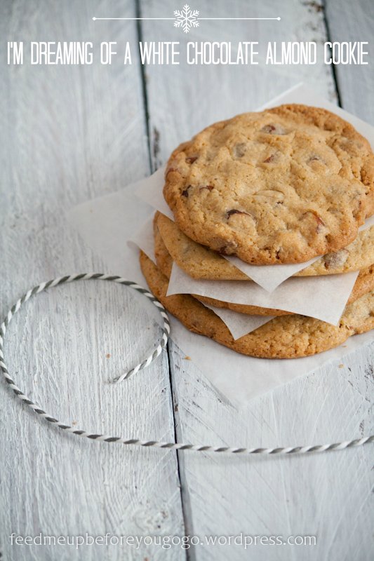 White chocolate almond cookies: Kekse mit weißer Schokolade und Mandeln