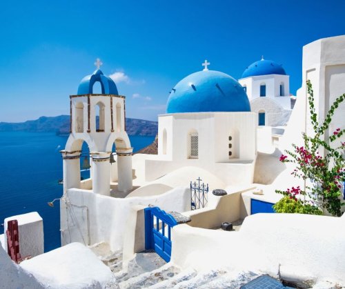 Santorini Travel Guide 