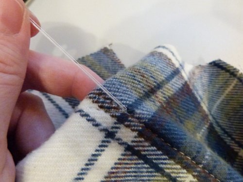 Kaketsugi: Japanese invisible fabric mending technique