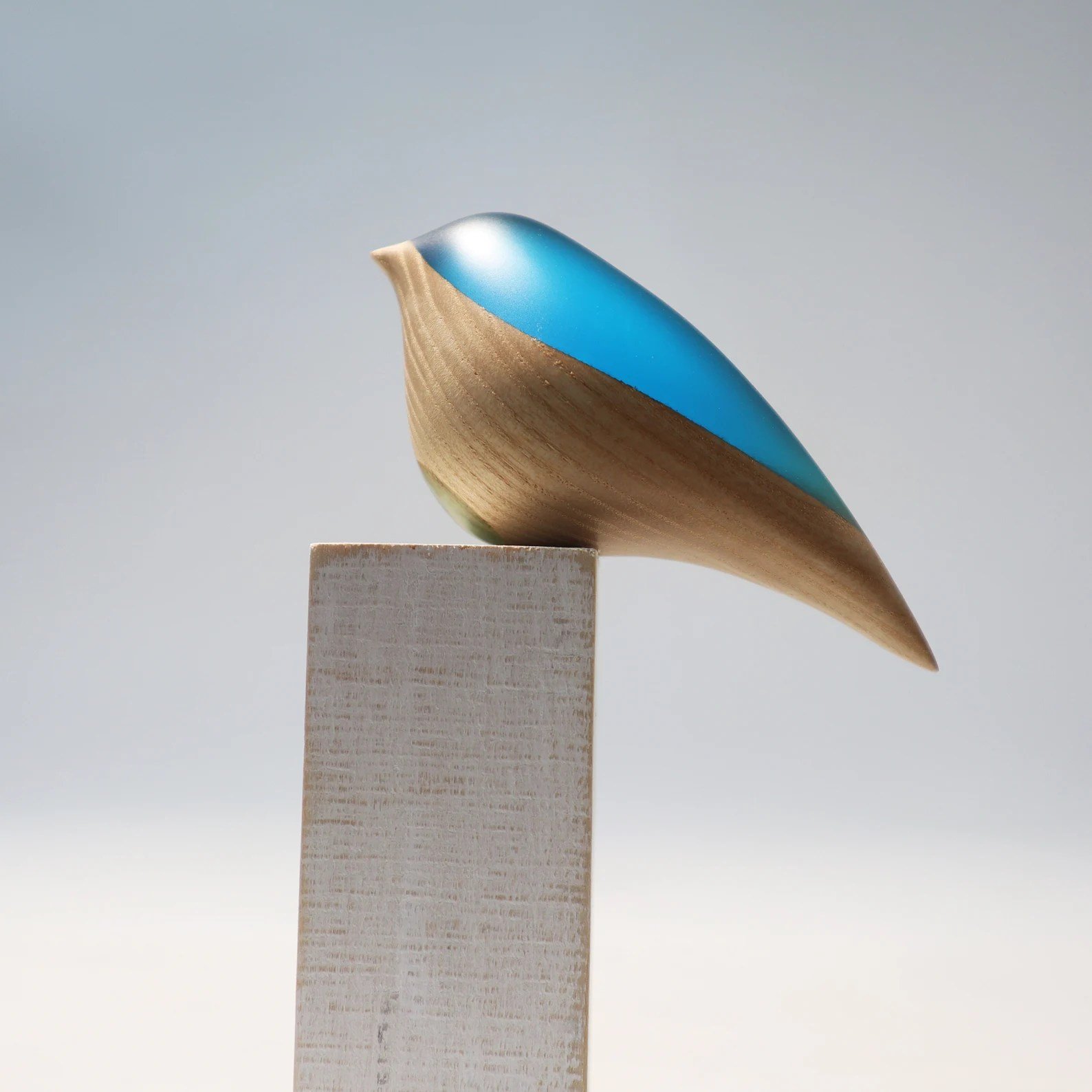 Ukrainian Artist Creates Sleek Wood and Resin Birds