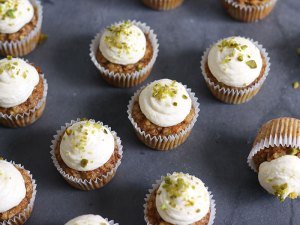 Cupcakes Galore! cover image