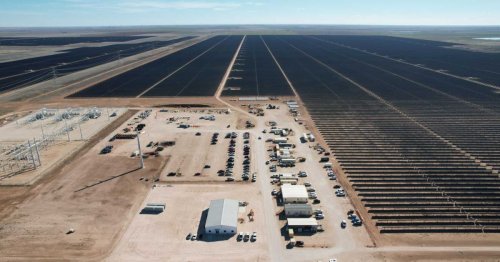 A vast 600 MW Texas solar farm just hit a major milestone [update]