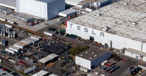 Dems propose new $12,500 electric car rebate, Tesla left with $4,500 disadvantage