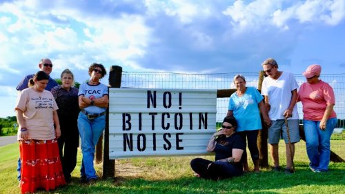‘Like being tortured’: Texas residents living next to bitcoin mine are getting sick and being ignored