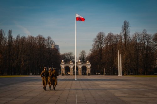 Notturno europeo | Dove vanno la Polonia e le altre democrature dell’Est - Linkiesta.it