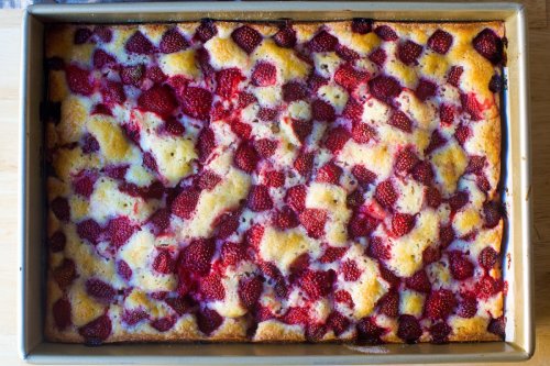 strawberry summer sheet cake