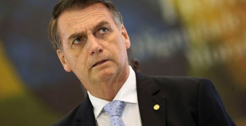 Brazil's anti-vax president Bolsonaro forced to eat pizza outside in NYC | Boing Boing