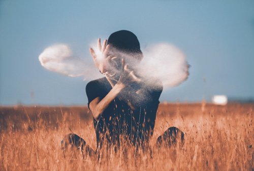 4 Powerful Lessons You Gradually Learn as You Let Go of the Past