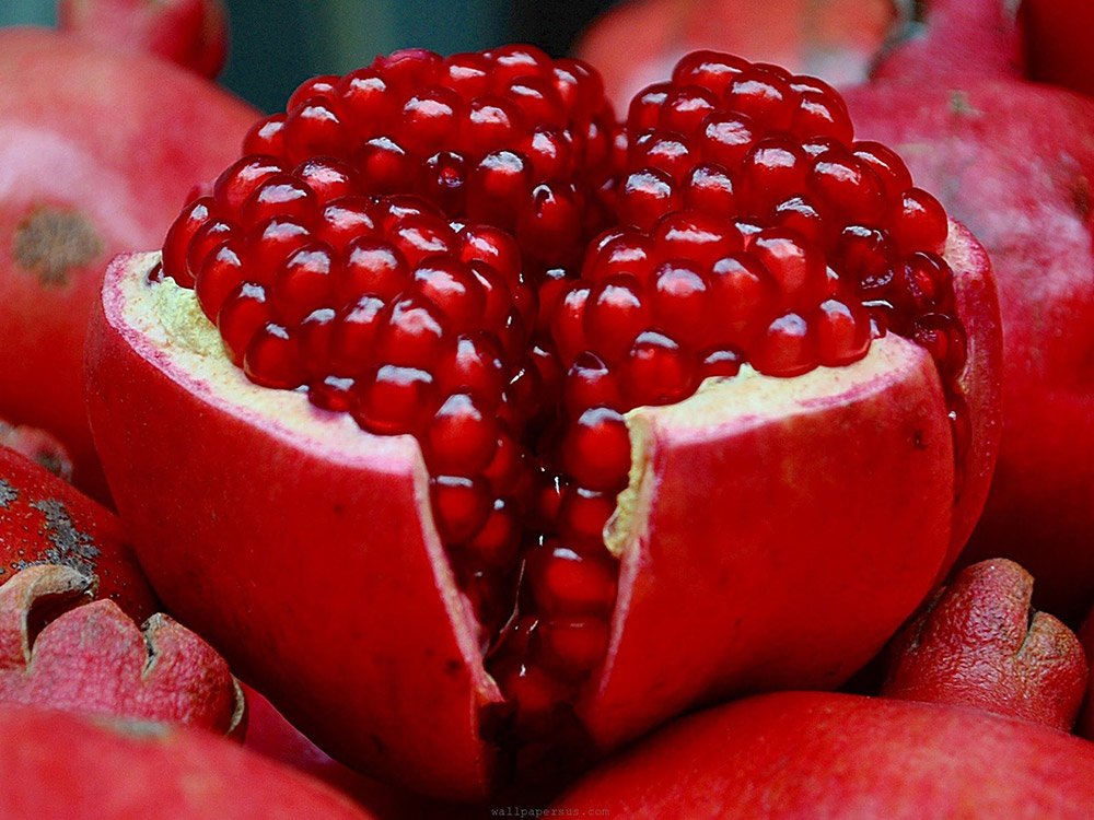 7 Surprising Ingredients That Slow the Aging Process