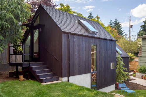 Cette mini maison en bois de 53m2 était autrefois un garage