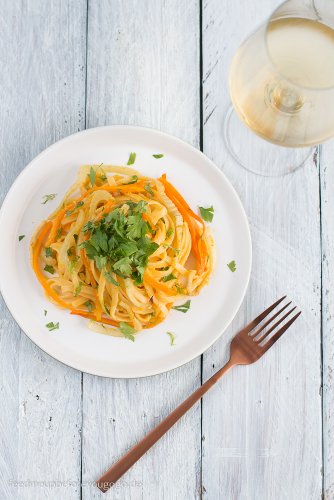 Pasta in Orangensauce mit Fenchel und Möhren aus dem Ofen | Feed me up before you go-go