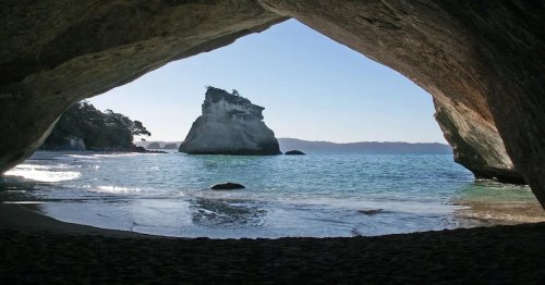 CATHEDRAL COVE NZ - TRAVELLING WITH MY NIKON