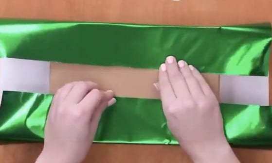 Gift Wrapping Hack Goes Viral, Blows Your Mind, And Makes You Feel Stupid