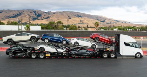 Tesla pulls all the demand levers with discounts and incentives as sales crash