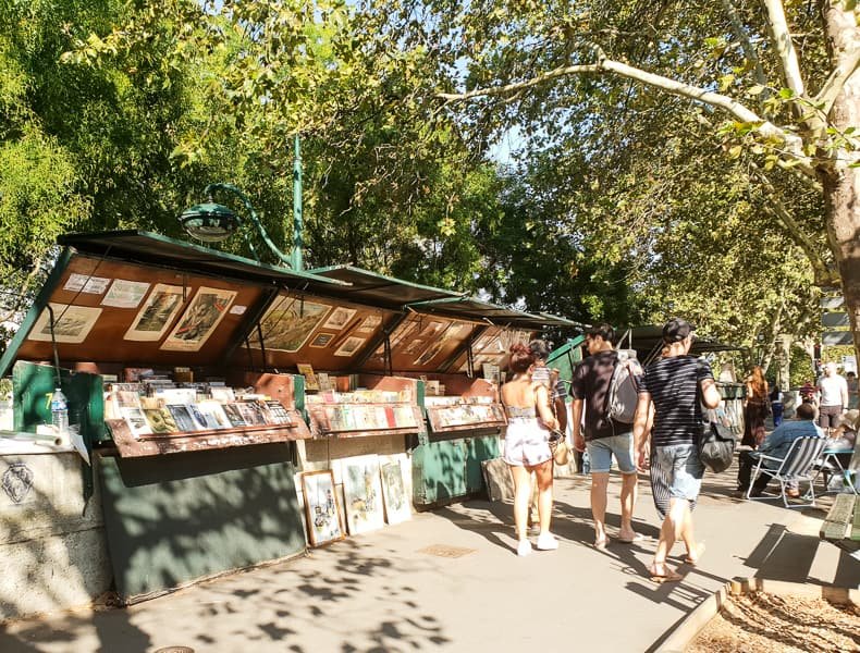A literary city break in Paris