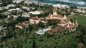 Donald Trump: perquisita la villa in Florida dall'FBI, 2022