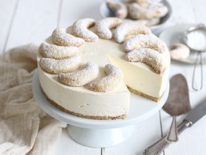 No-Bake Vanillekipferl Cheesecake