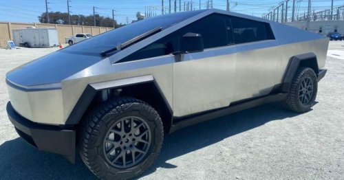 Tesla Cybertruck with updated interior and windshield wiper goes on new outing