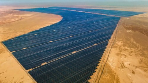 The World’s Largest Single Site Solar Farm Just Came Online