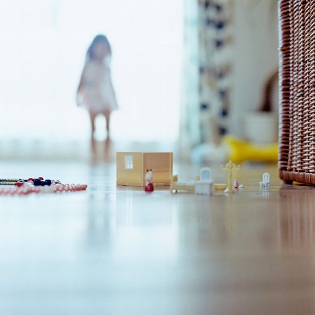 Miki Hasegawa Captures the World From Her Three-Year-Old Daughter’s Point of View