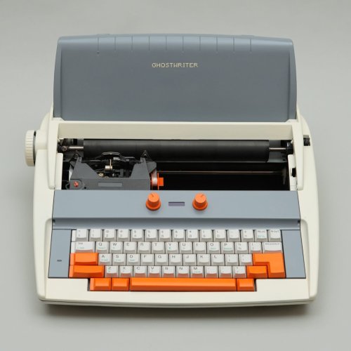 Arvind Sanjeev’s AI-Powered “Ghostwriter” Typewriter