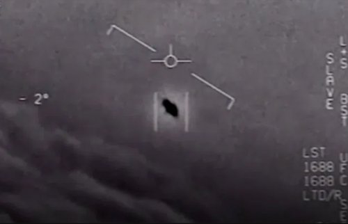 An American Airlines crew reportedly saw a cigar-shaped UFO yesterday, similar to the videos from 3 years ago